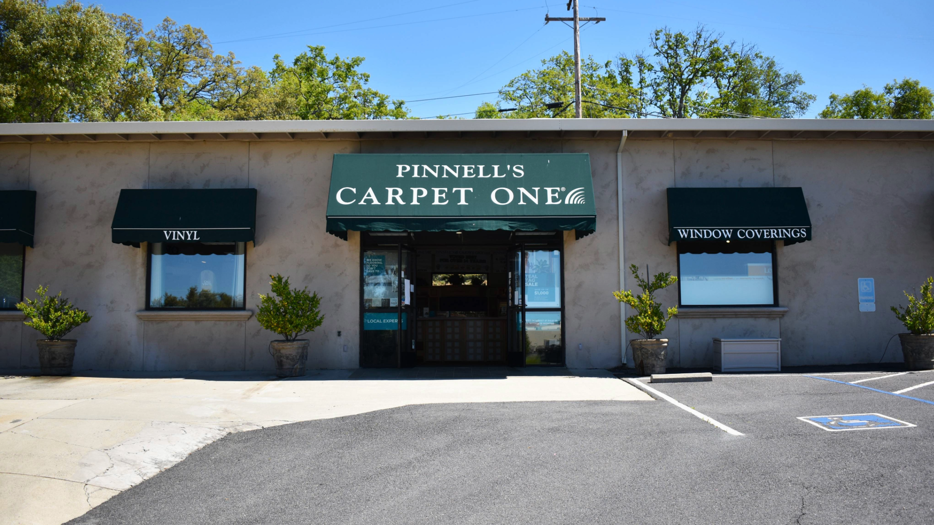Pinnell's Carpet One, a local flooring stores storefront in Sonora